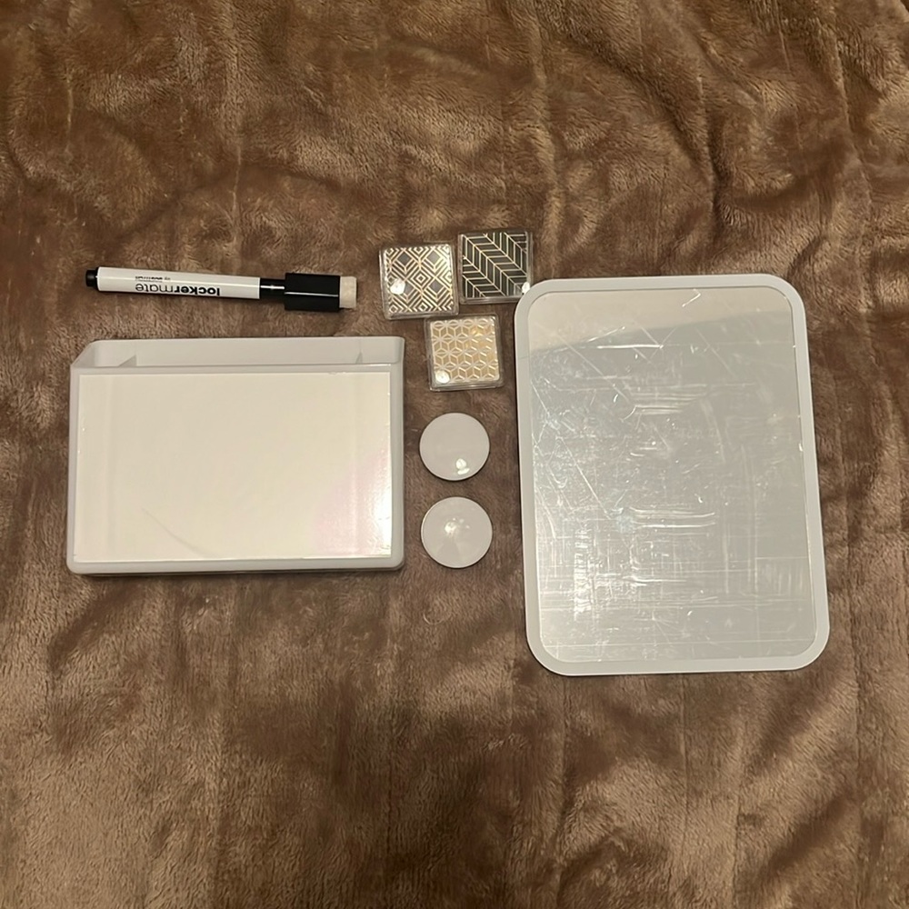 Locker accessories